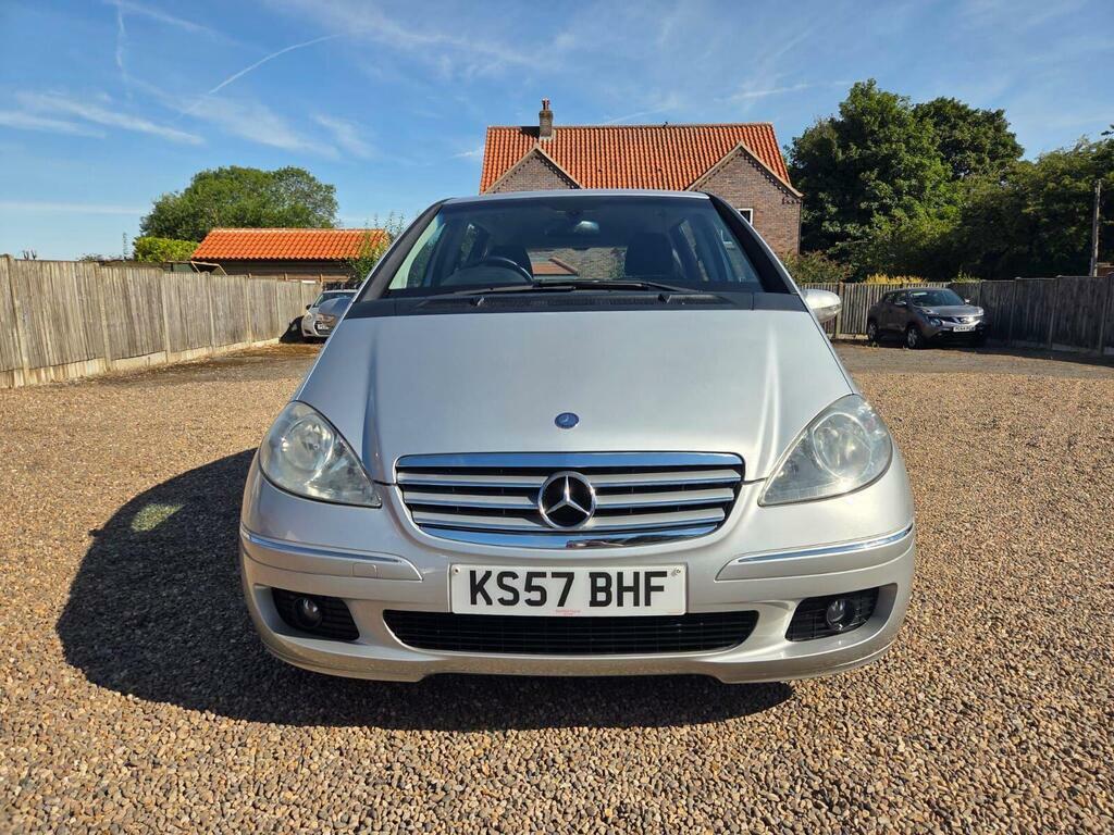 Mercedes-Benz A Class 1.5 A150 Elegance Se Cvt Silver #2