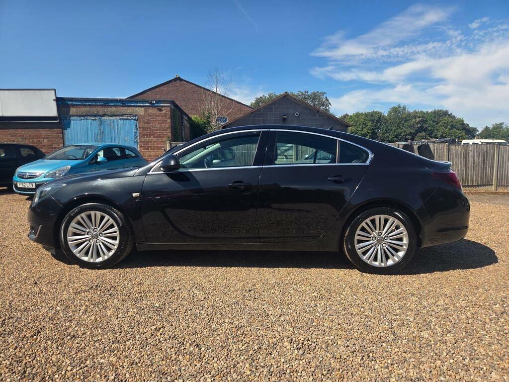 Vauxhall Insignia 2.0 Cdti Ecoflex Tech Line Hatchback Black #3
