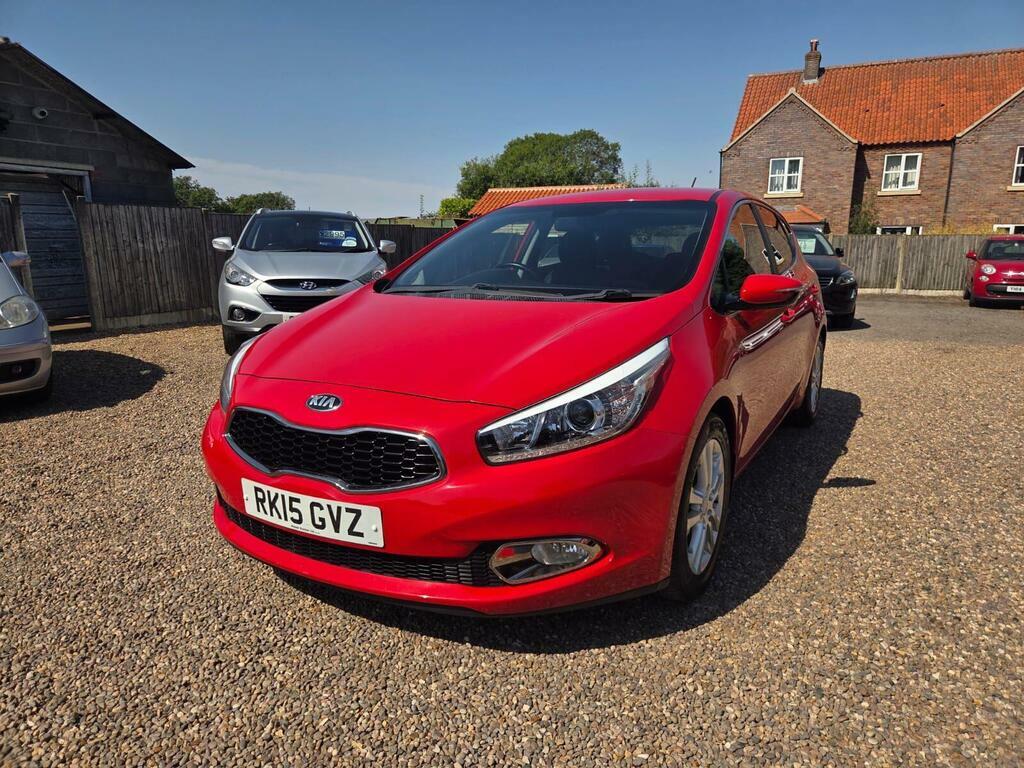 Kia Ceed 1.6 Crdi Ecodynamics 3 Hatchback Red #3