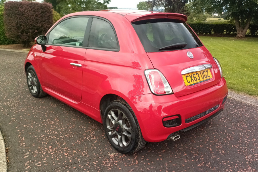 Fiat 500 Hatchback CX63UGZ Red #4