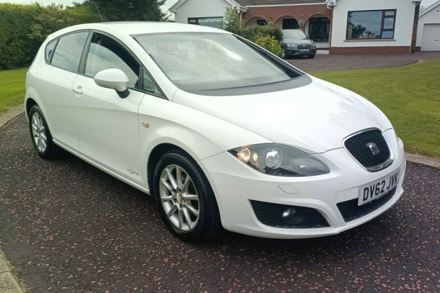 Seat Leon Hatchback White