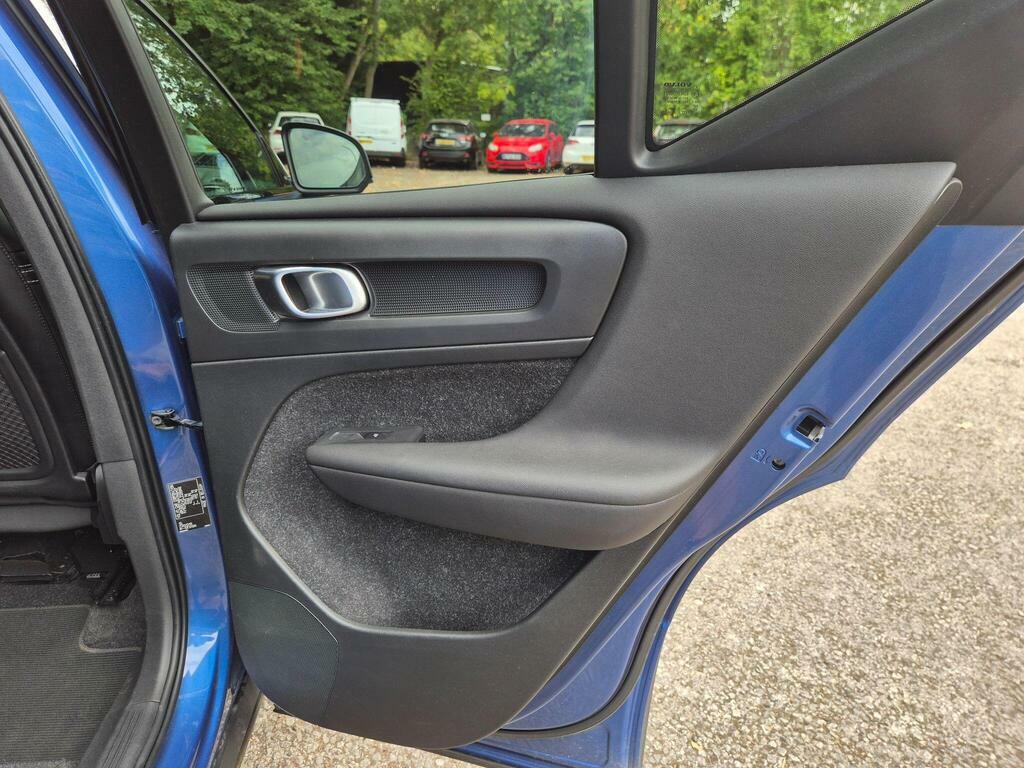 Volvo XC40 1.5 T3 Momentum Suv Euro 6 Ss Black #24