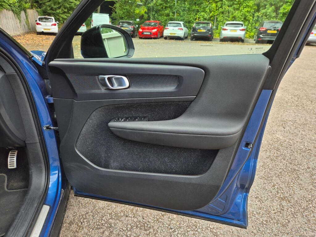 Volvo XC40 1.5 T3 Momentum Suv Euro 6 Ss Black #21
