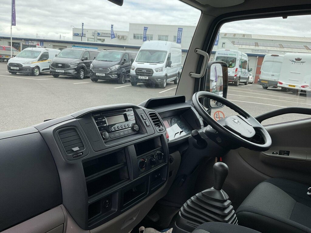 Nissan NT400 3.0 Dci 35.13Dropside Flatbed 129 Bhp 4.5M Long Silver #17