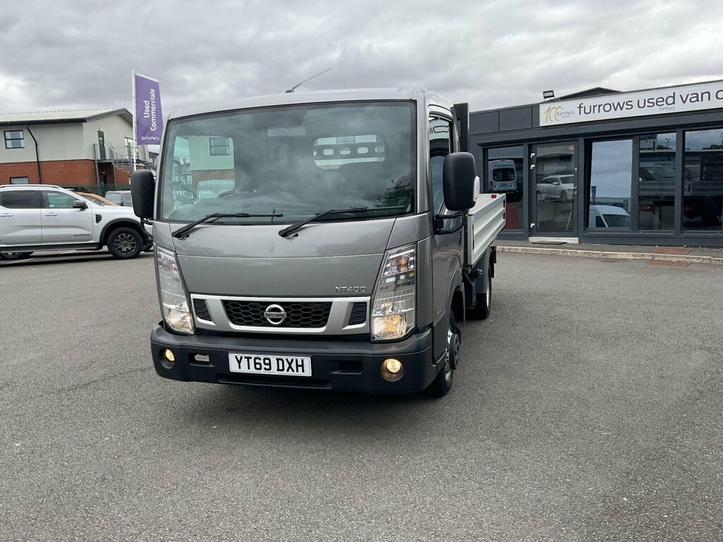 Nissan NT400 3.0 Dci 35.13 L1 Euro 6 Silver #3