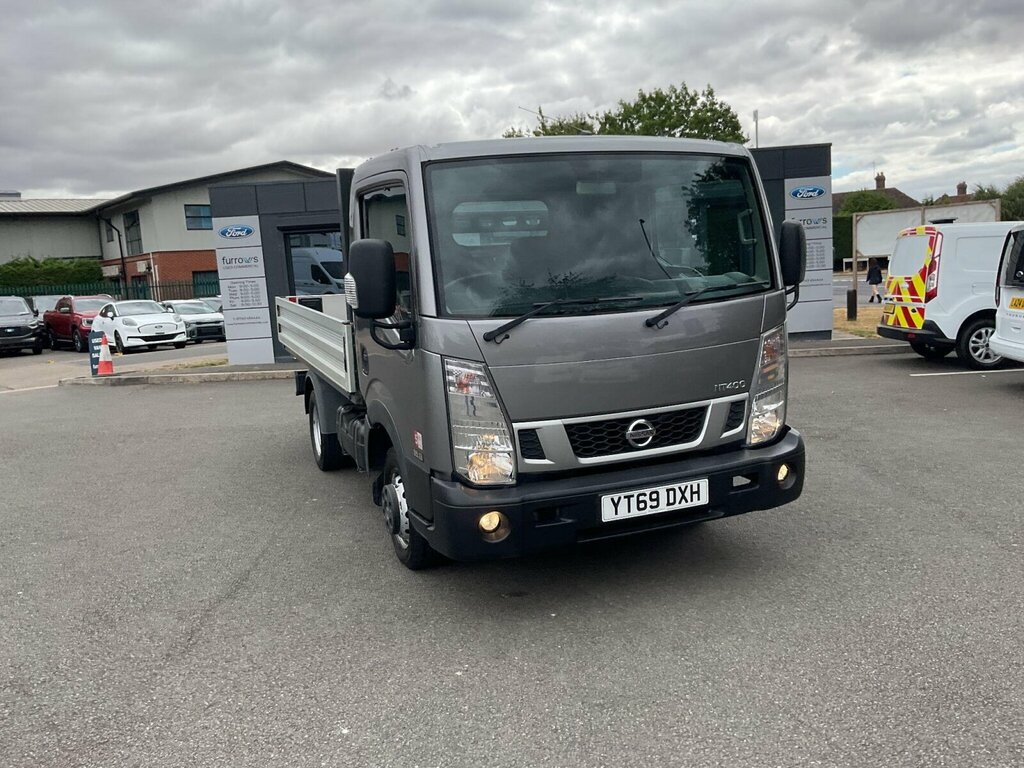Nissan NT400 3.0 Dci 35.13 L1 Euro 6 Silver #2