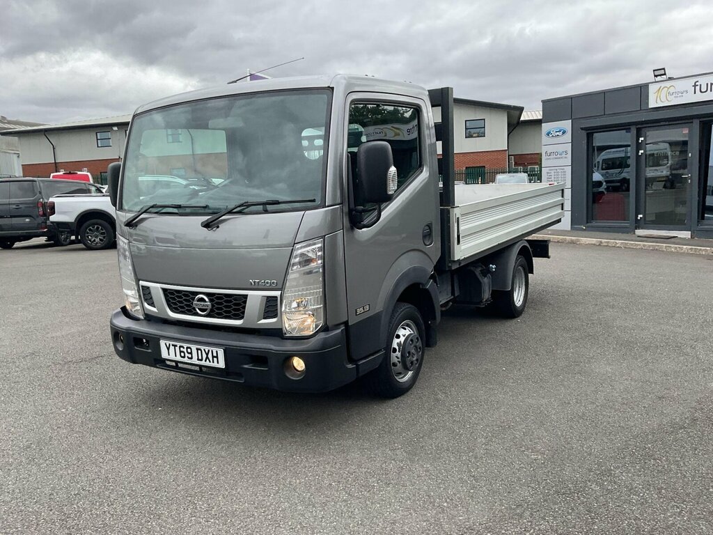Nissan NT400 3.0 Dci 35.13 L1 Euro 6 Silver #4