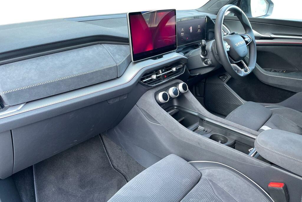 Skoda Kodiaq 1.5 Tsi Iv 204 Sportline Dsg DN26VJY White #2