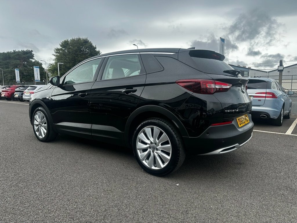 Vauxhall Grandland X 1.2L Elite Nav Black #3