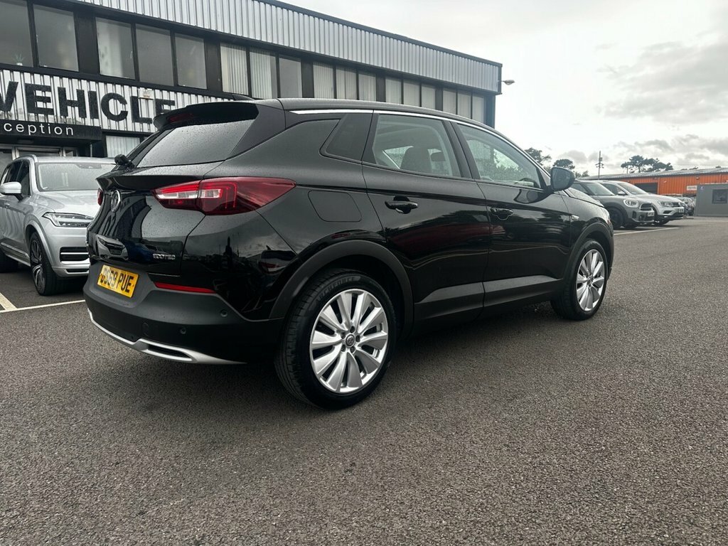 Vauxhall Grandland X 1.2L Elite Nav Black #4