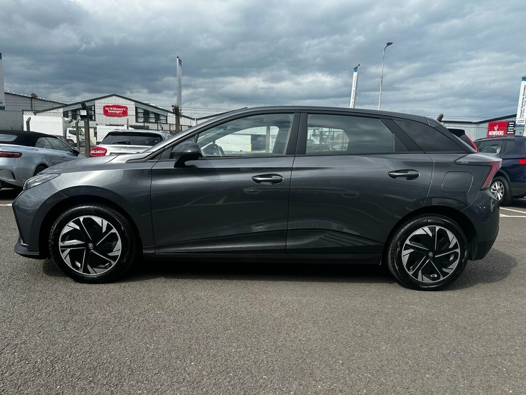 MG 1100 1.5 T-gdi 16.6 Kwh Excite Suv Plug-in H  #7