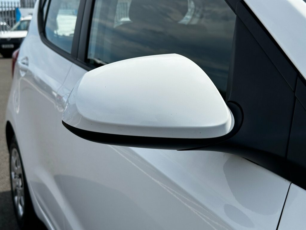 Hyundai I10 1.0 S Hatchback Euro 5 66 Ps White #39