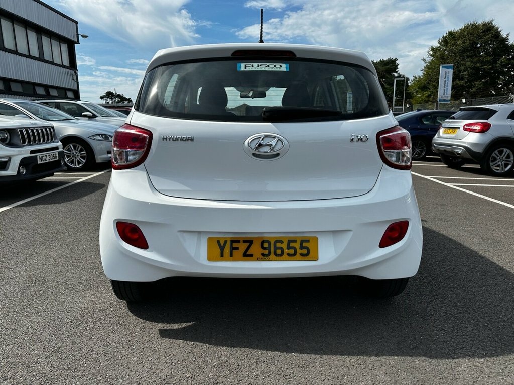 Hyundai I10 1.0 S Hatchback Euro 5 66 Ps White #26