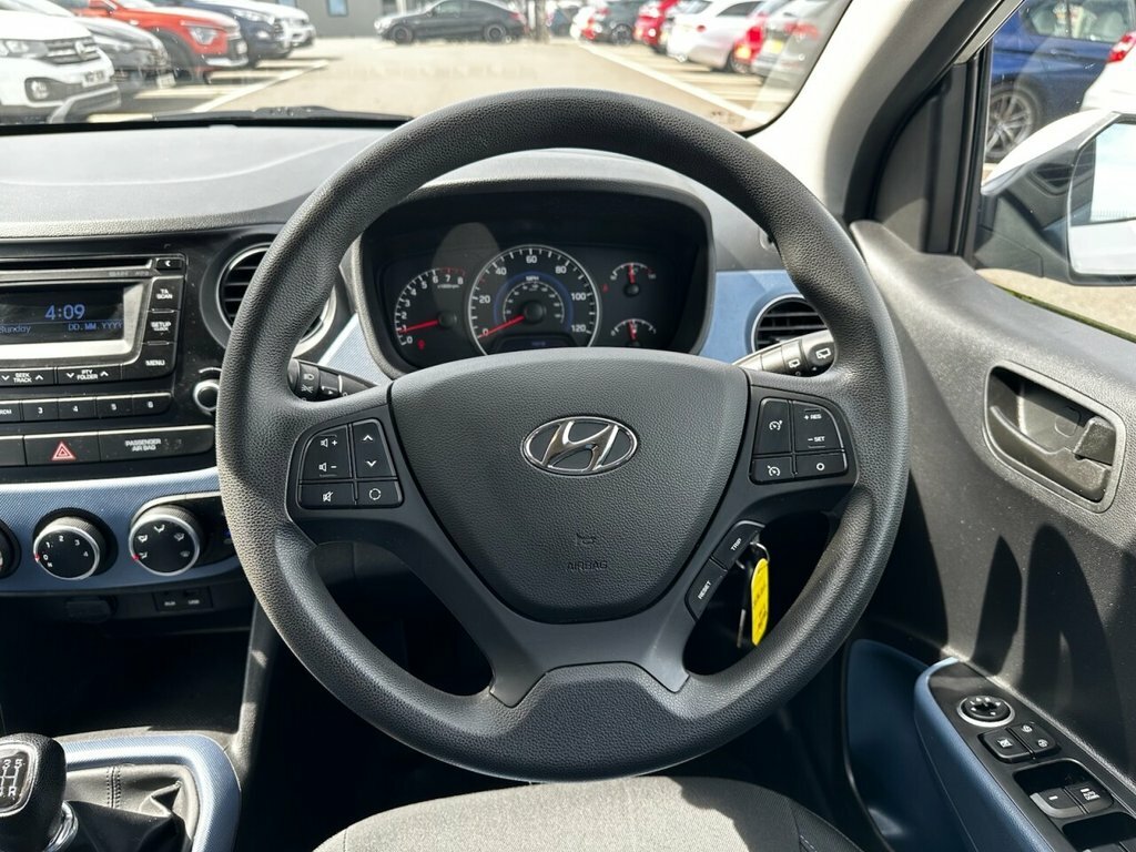 Hyundai I10 1.0 S Hatchback Euro 5 66 Ps White #10