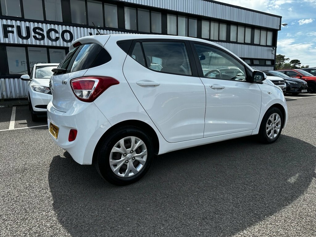 Hyundai I10 1.0 S Hatchback Euro 5 66 Ps White #24