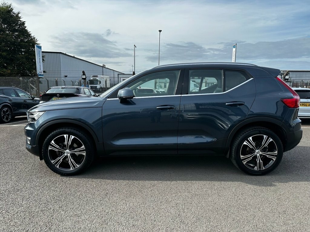 Volvo XC40 1.5L Inscription Pro Blue #4
