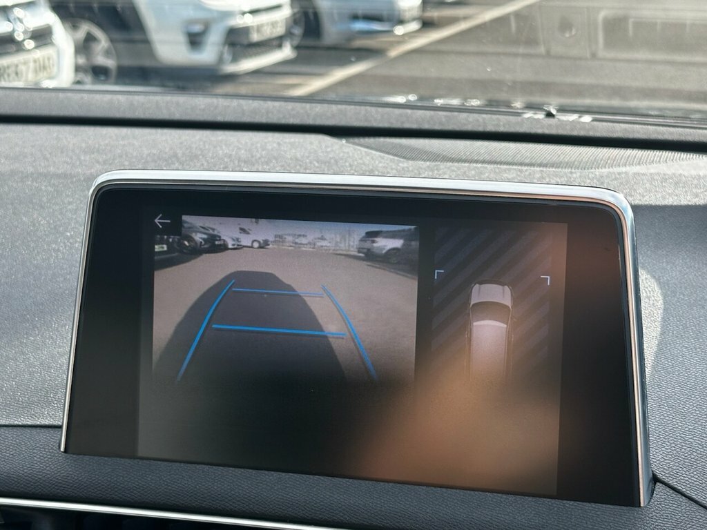 Peugeot 5008 1.6 Bluehdi 120 Allure Eat6 Gold #22