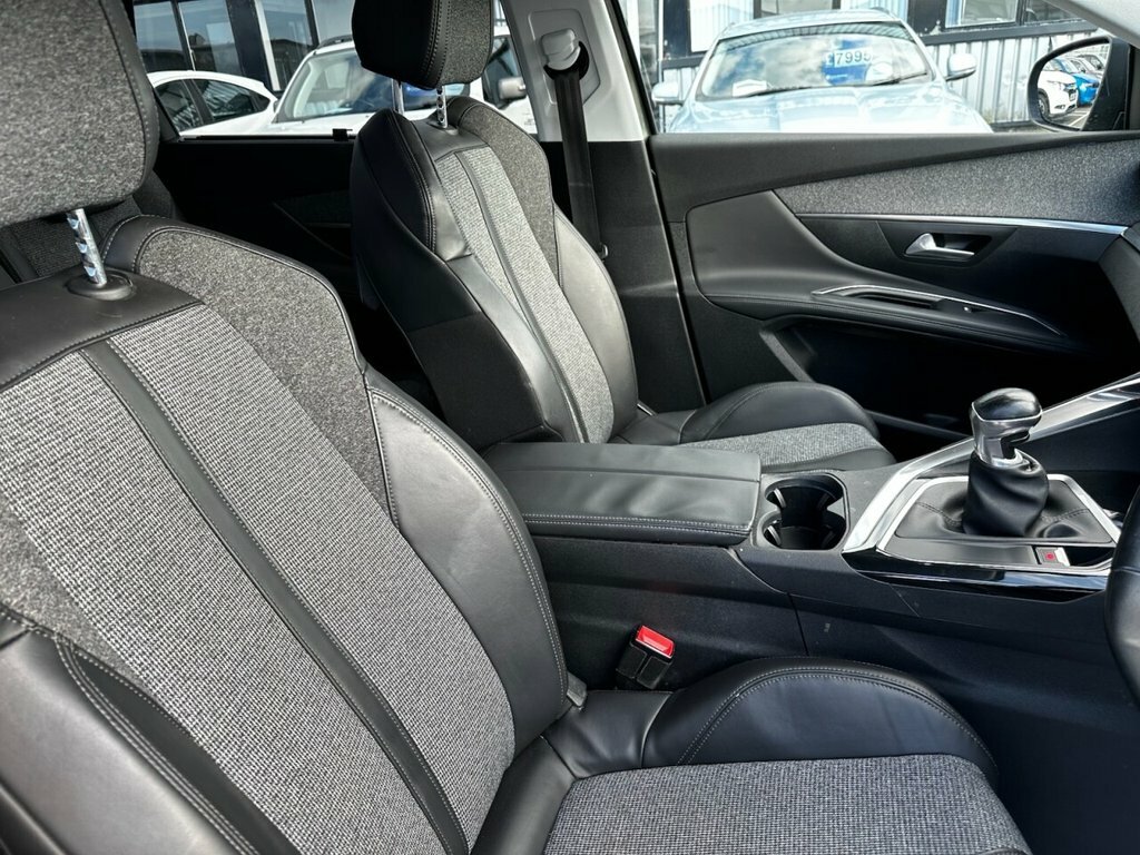 Peugeot 5008 1.6 Bluehdi 120 Allure Eat6 Gold #12