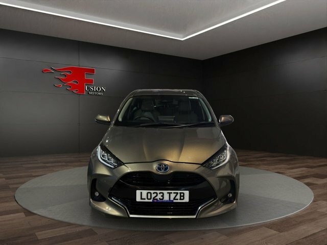 Toyota Yaris 1.5 Vvt-h Excel Hatchback Hybrid E-cvt LO23TZB Brown #2