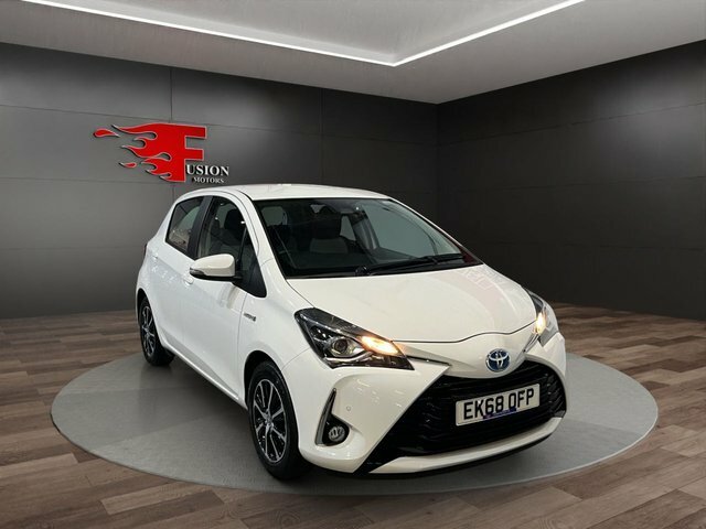 Toyota Yaris 1.5 Vvt-h Icon Tech Hatchback Hybrid E- White #3