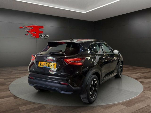 Nissan Juke 1.6 N-connecta Suv Hybrid Euro 6 Black #6