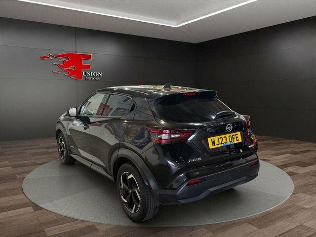 Nissan Juke 1.6 N-connecta Suv Hybrid Euro 6 Black #4