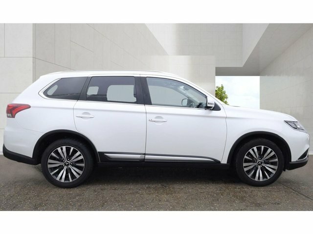 Mitsubishi Outlander 2.0 Mivec Exceed Suv Cvt 4Wd Euro 6 S White #5