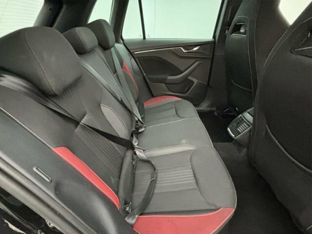 Skoda Kamiq 1.5 Tsi Act Monte Carlo Suv Dsg Euro 6 Black #4