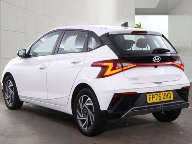 Hyundai I20 1.0 T-gdi Advance Hatchback Euro White #3