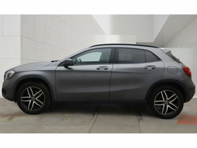 Mercedes-Benz GLA Class 1.6 Gla180 Urban Edition Suv 7G-dct Eur Grey #3