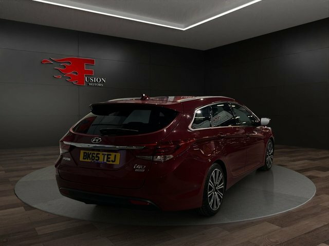 Hyundai I40 1.7 Crdi Blue Drive Premium Tourer Dct Red #5