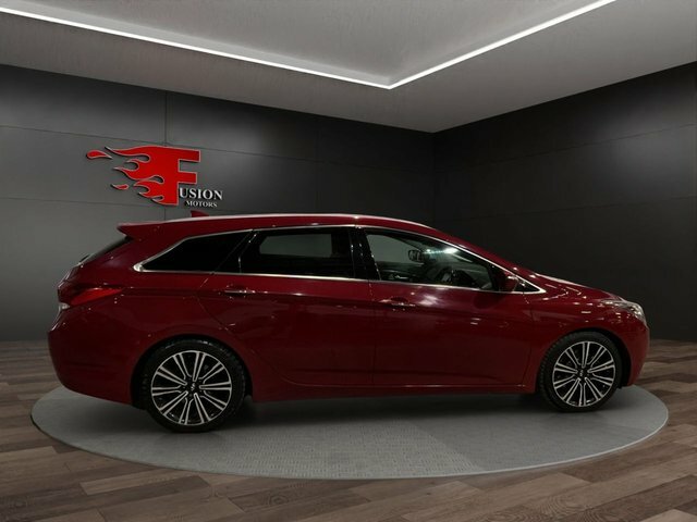 Hyundai I40 1.7 Crdi Blue Drive Premium Tourer Dct Red #6