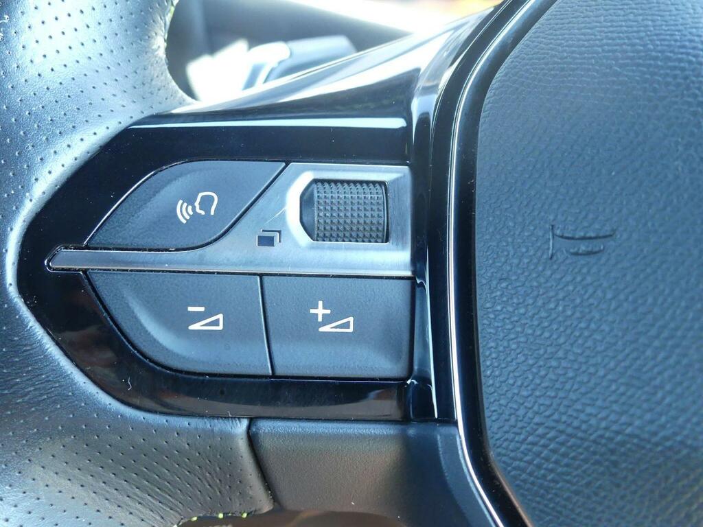 Peugeot 2008 1.2 Puretech Allure Premium Suv Orange #18