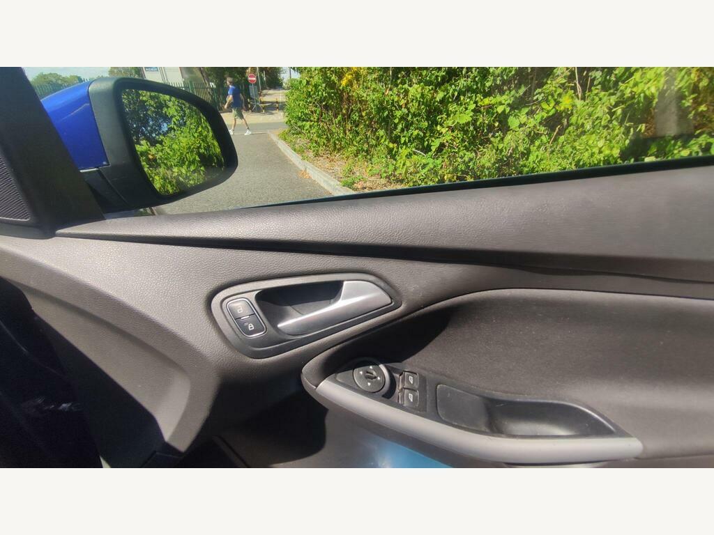 Ford Focus 1.5 Tdci Zetec Edition Euro 6 Ss  #22