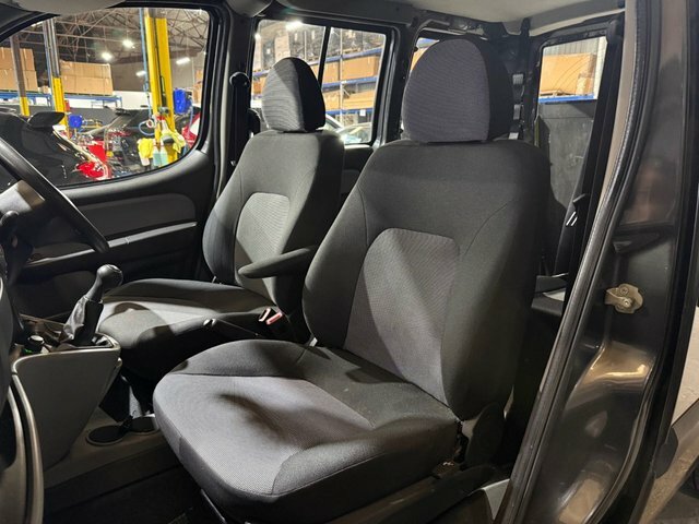 Fiat Doblo Estate 1.4 Active 200808 Grey #14