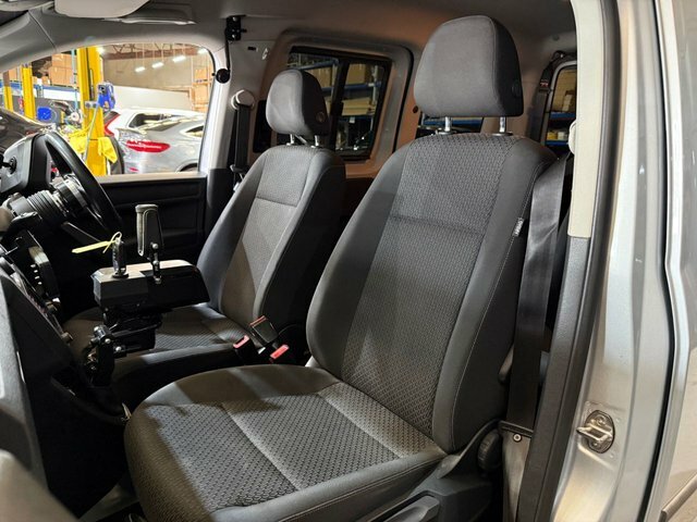 Volkswagen Caddy Life 1.6 Tdi Cr Dsg Euro 5 Purple #16