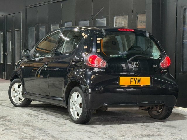 Toyota Aygo Vvt-i Black Hatchback Black #4