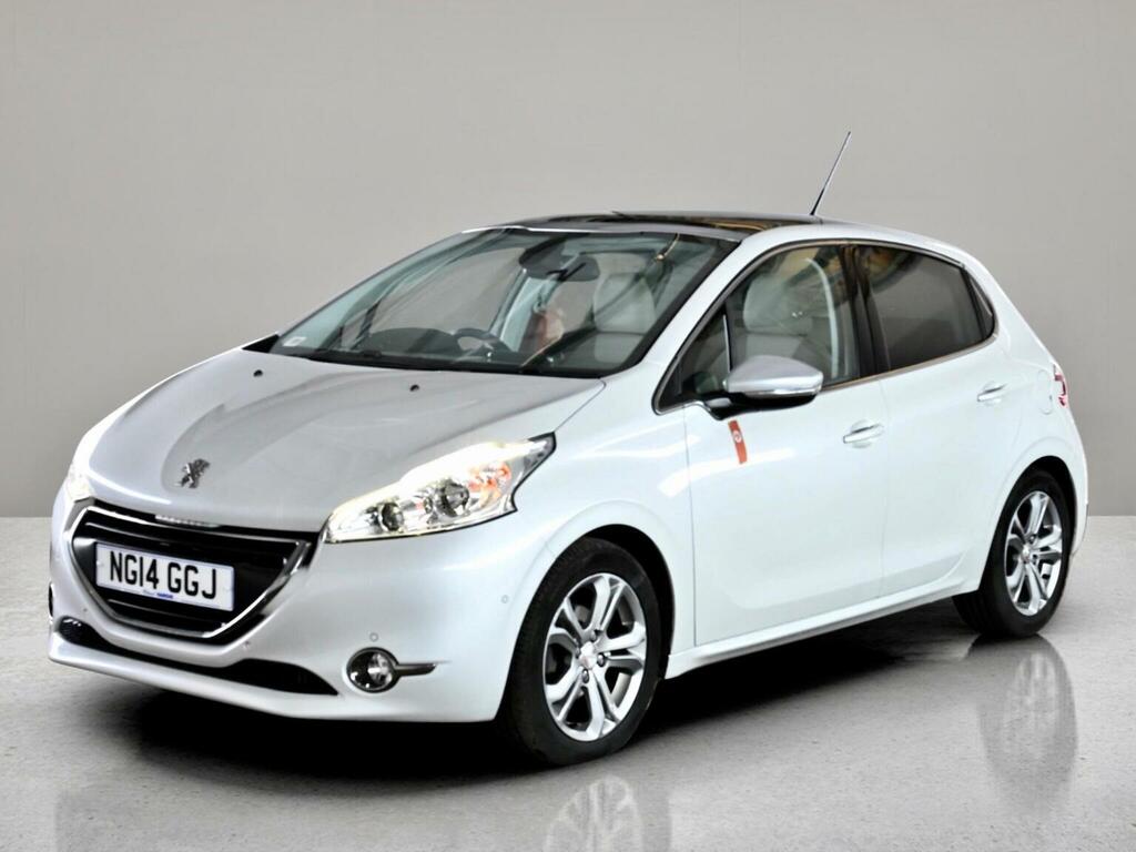 Peugeot 208 Hatchback 1.2 Vti Roland Garros Euro 5 20141 White #2