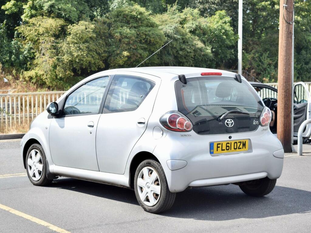 Toyota Aygo 1.0 Vvt-i Ice Euro 5 Silver #5