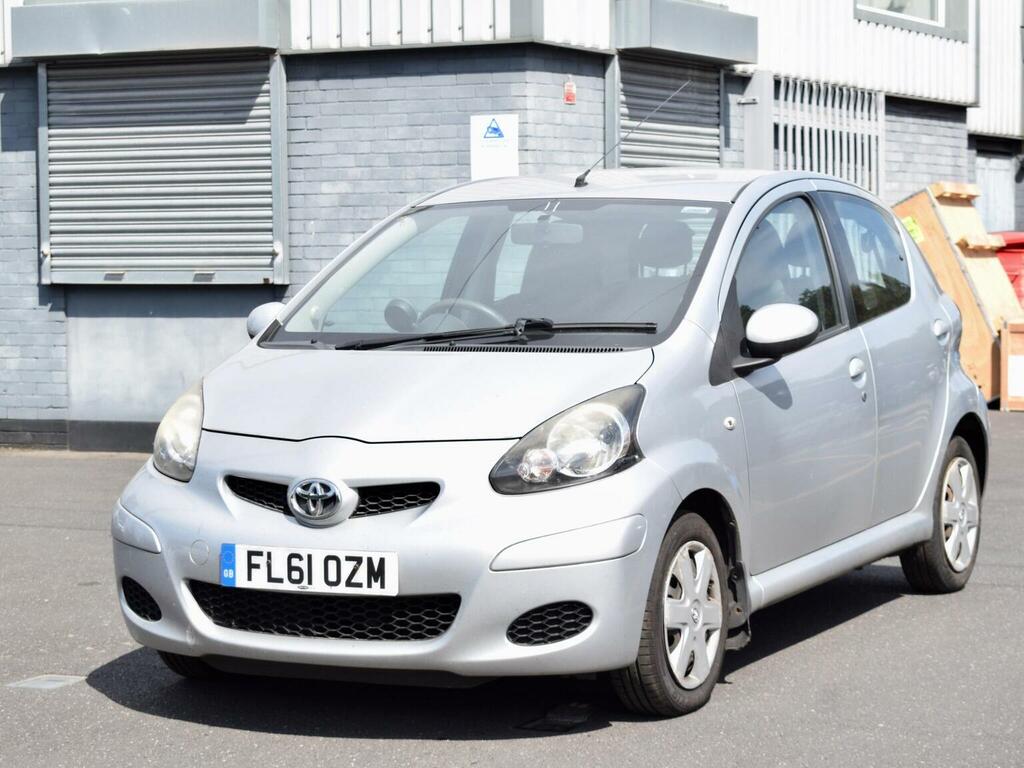 Toyota Aygo 1.0 Vvt-i Ice Euro 5 Silver #3