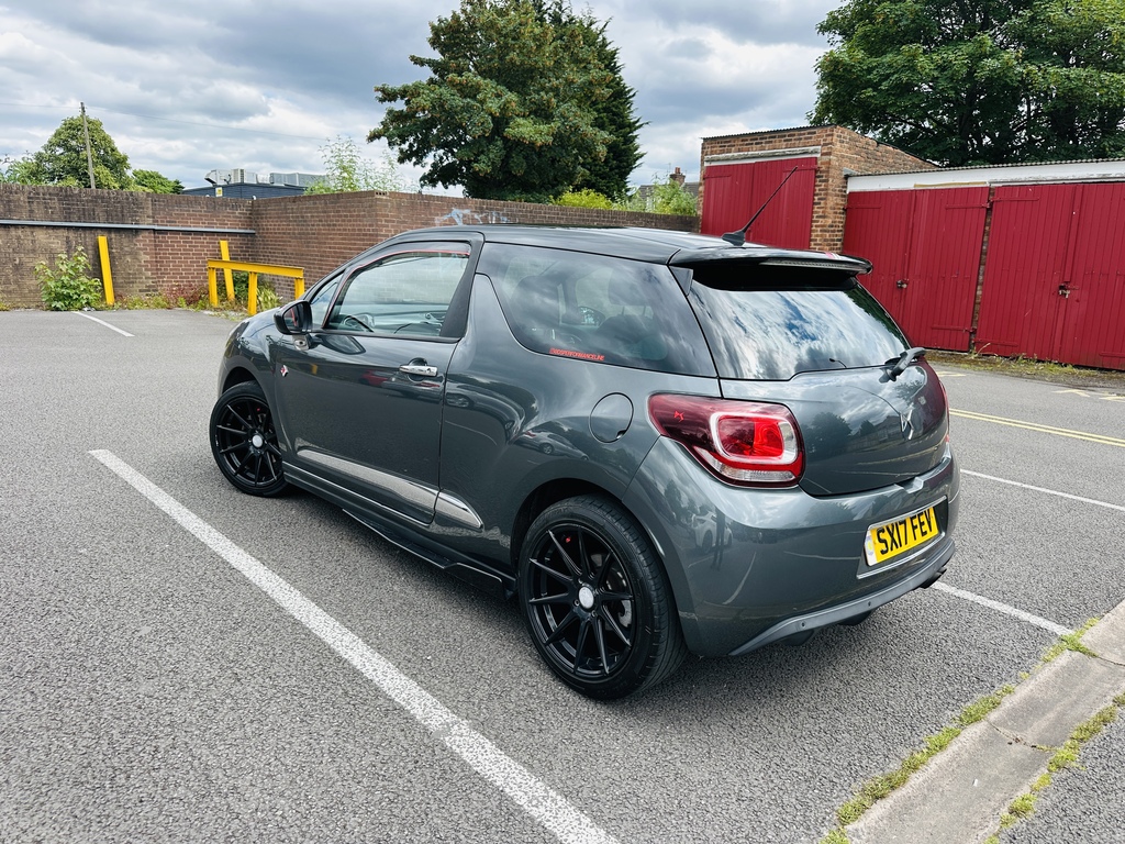 DS DS 3 1.2 Puretech Performance Line Hatchback SX17FEV Grey #5
