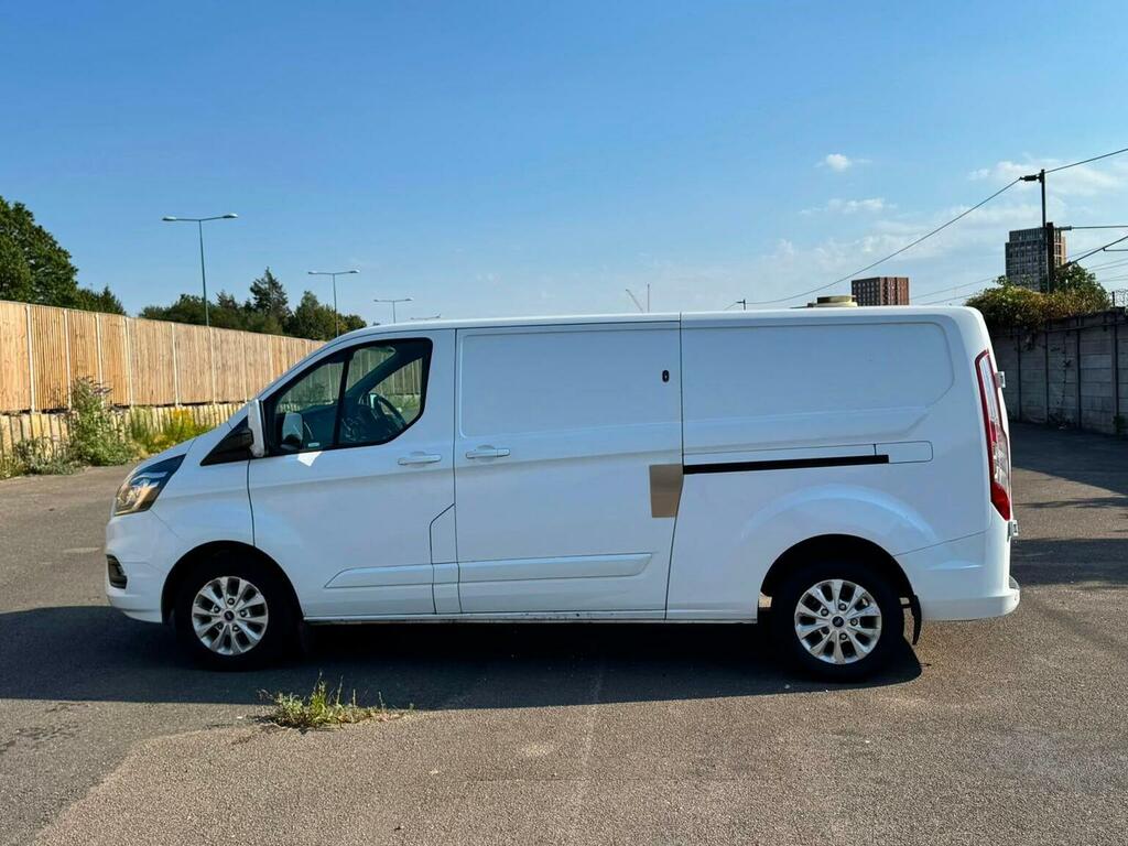 Ford Transit Custom 2.0 300 Ecoblue Limited L2 H1 Euro 6 WM19EKD White #4