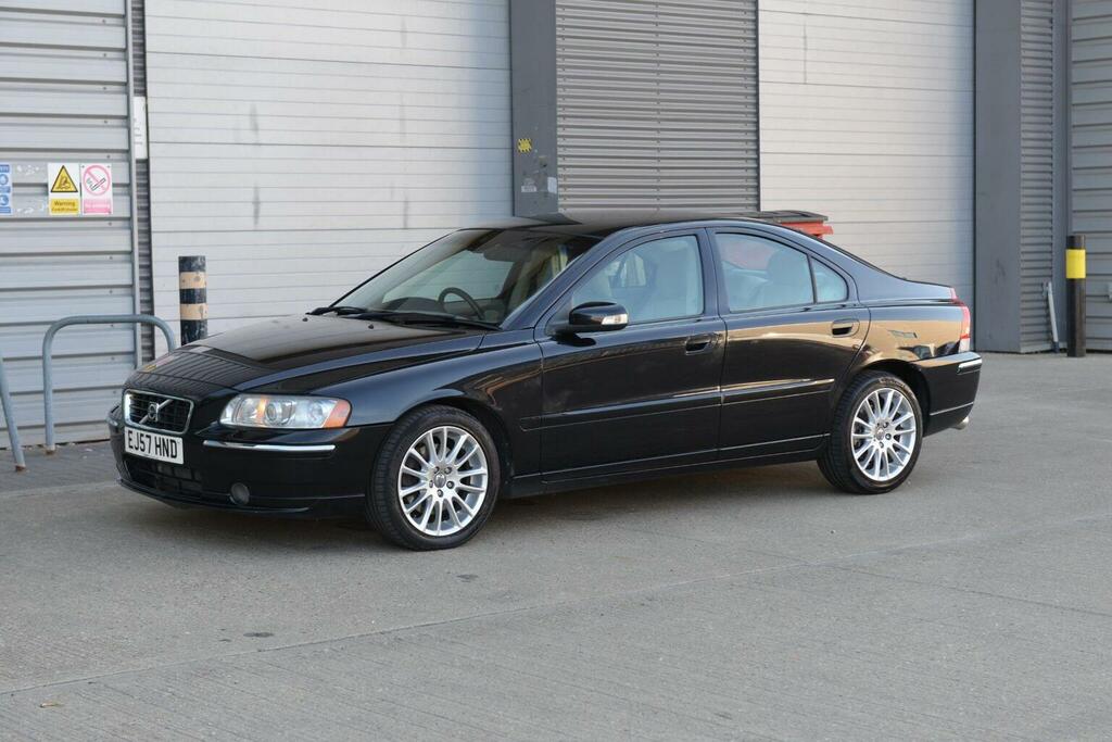 Volvo S60 2.0T Se Lux Black #3