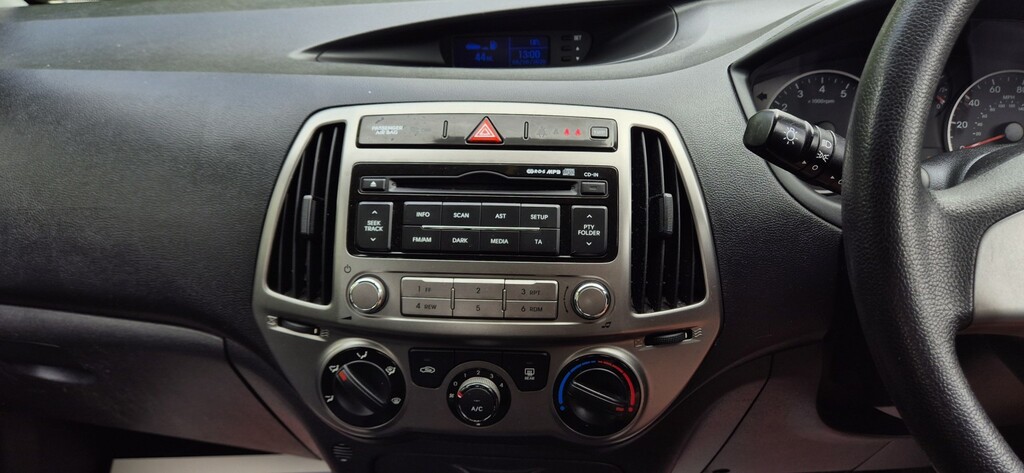 Hyundai I20 1.2 Active Hatchback Euro 5 85 White #20