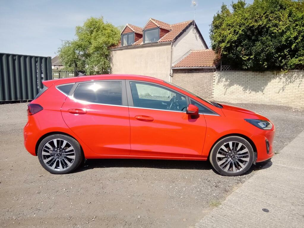Ford Fiesta 1.0 Fiesta Titanium X 1.0L Ecoboost 125Ps M DW23GJJ Red #3