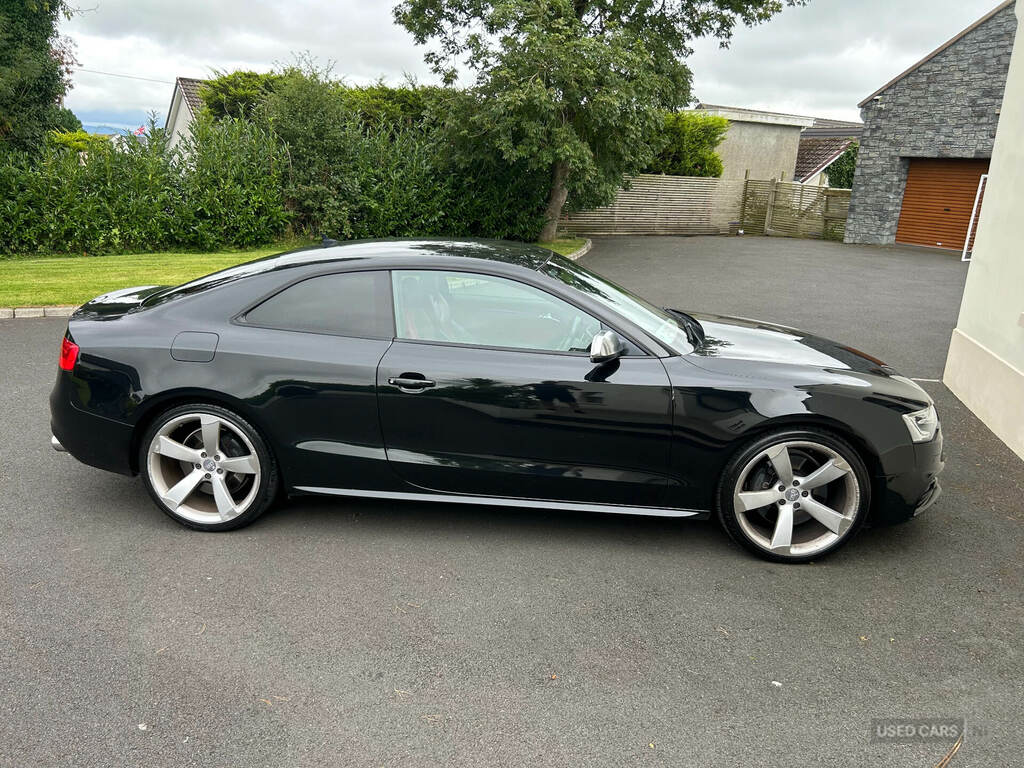Audi A5 S5 Quattro Black Edition S Tronic YA15AYX Black #4