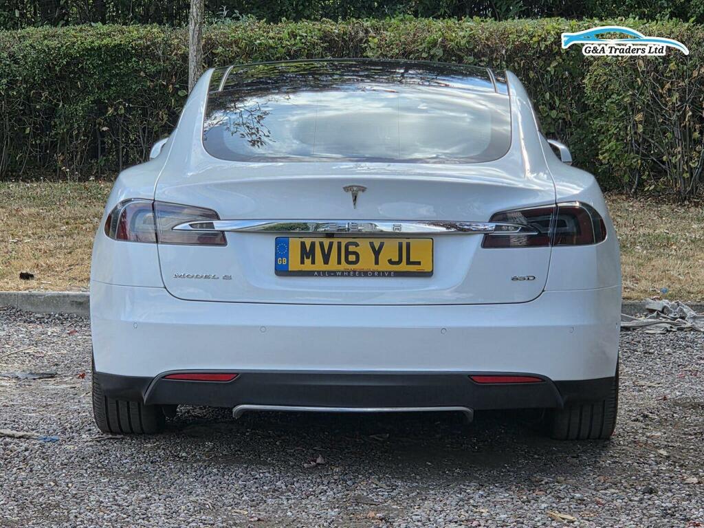 Tesla Model S Hatchback White #6