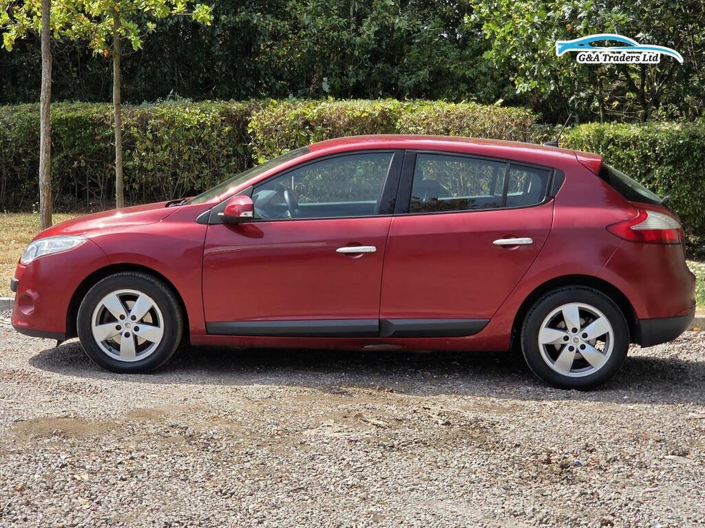 Renault Megane 1.5 Dci Dynamique Tomtom Euro 5 Red #4
