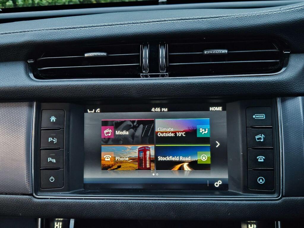 Jaguar XF 2.2D R-sport Black #17
