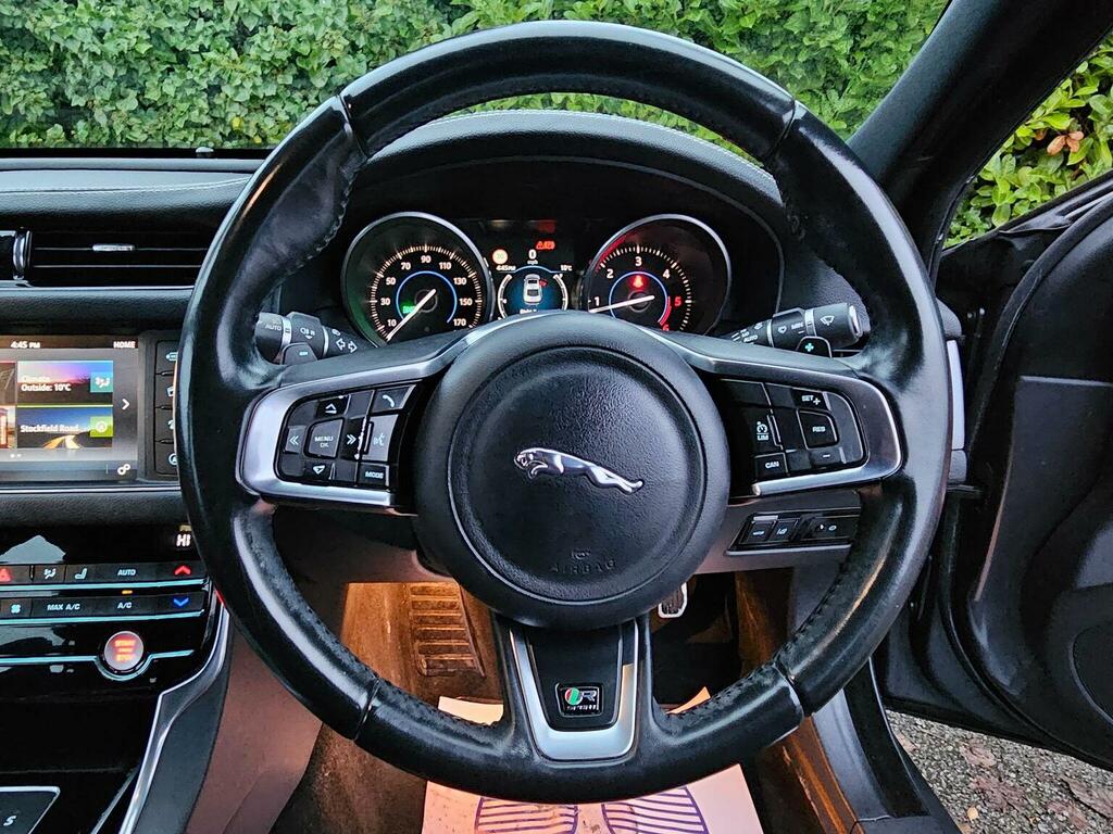 Jaguar XF 2.2D R-sport Black #14